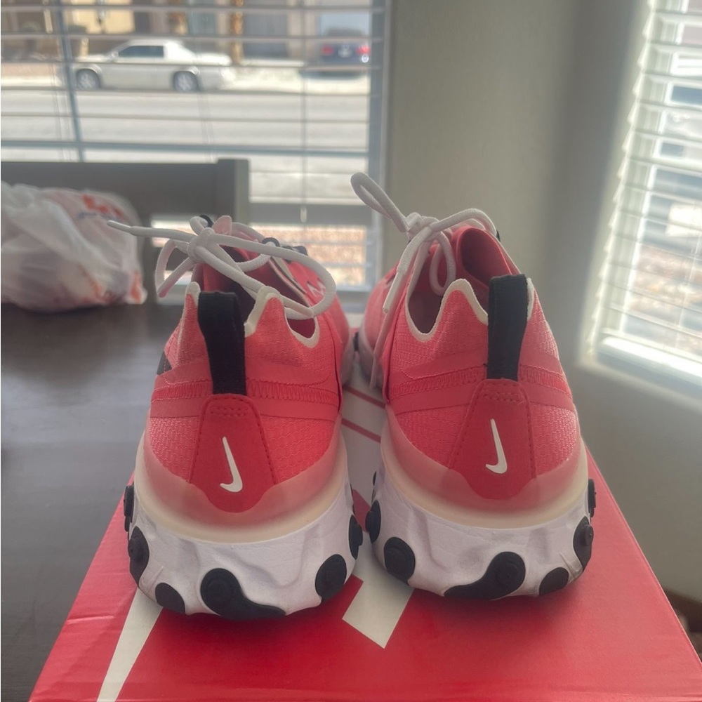 Nike React Element 55